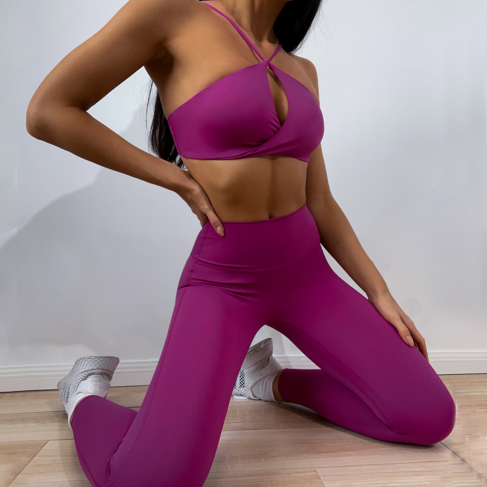 Yoga Clothes Women Fashionable Sexy Twisted Bra Irregular Asymmetric Hip Lifting Pleated Trousers Yoga Suit